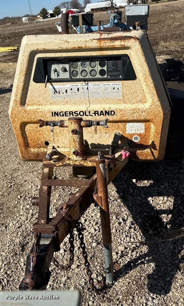 image for item EM3597 Ingersoll-Rand 185 air compressor