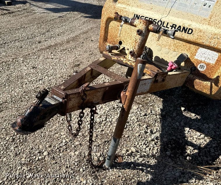 image for item EM3597 Ingersoll-Rand 185 air compressor