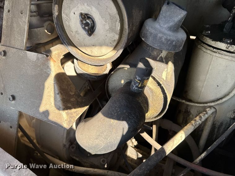 image for item EM3597 Ingersoll-Rand 185 air compressor