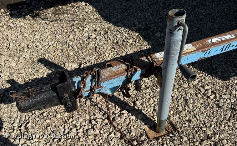 image for item EM3598 2004 Genie TML-4000N light plant