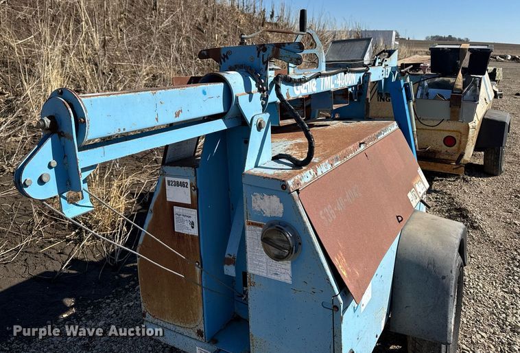 image for item EM3598 2004 Genie TML-4000N light plant