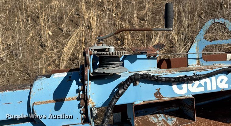 image for item EM3598 2004 Genie TML-4000N light plant