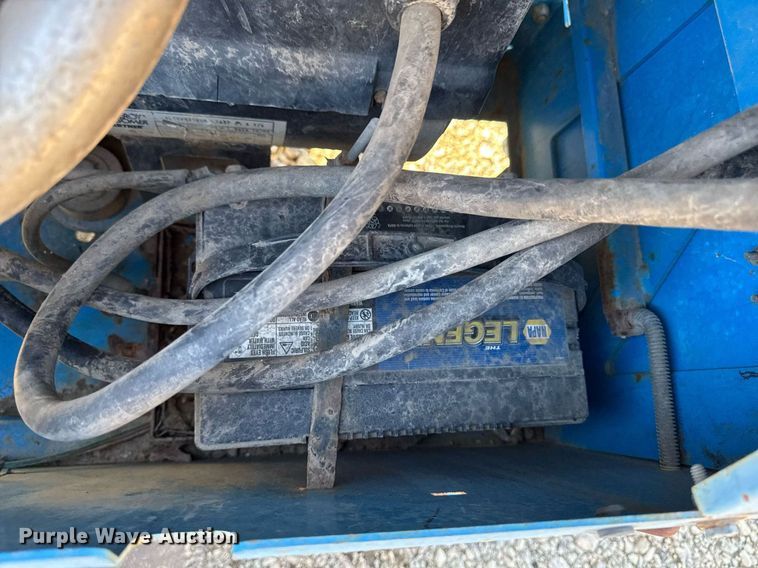 image for item EM3598 2004 Genie TML-4000N light plant