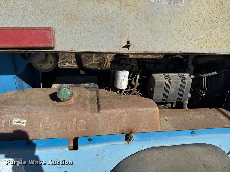 image for item EM3598 2004 Genie TML-4000N light plant