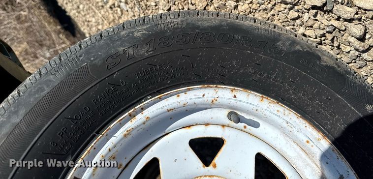 image for item EM3598 2004 Genie TML-4000N light plant