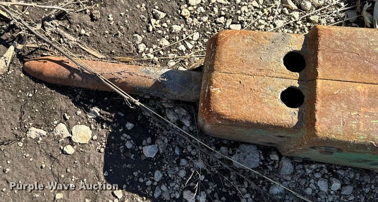 image for item EM3600 Skid steer breaker