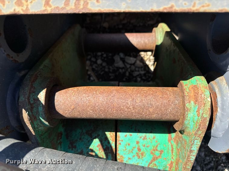 image for item EM3600 Skid steer breaker