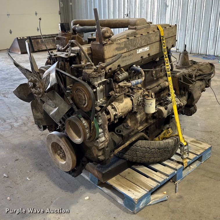 image for item EM3601 Cummins 855 engine