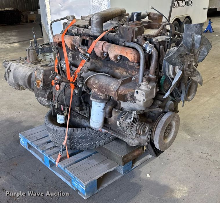 image for item EM3601 Cummins 855 engine
