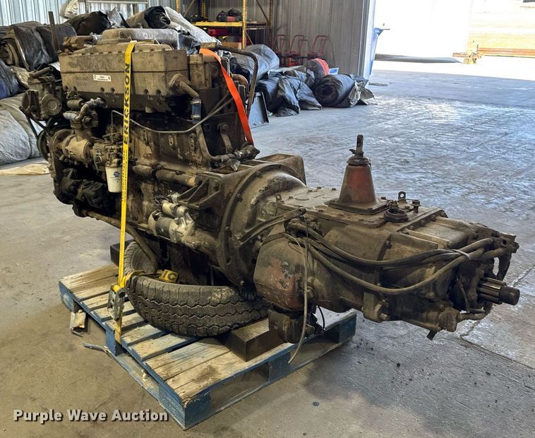 image for item EM3601 Cummins 855 engine