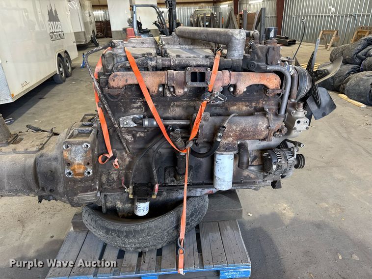 image for item EM3601 Cummins 855 engine