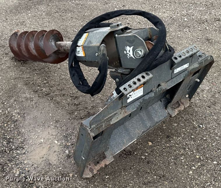 image for item EM3630 2016 Bobcat 15C Auger skid steer auger