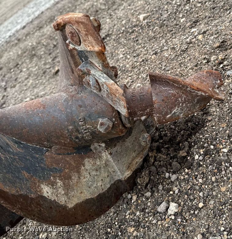 image for item EM3630 2016 Bobcat 15C Auger skid steer auger