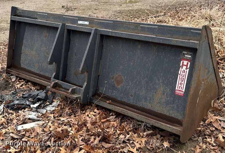 image for item EM3638 Haugen MSBT-96 telehandler bucket