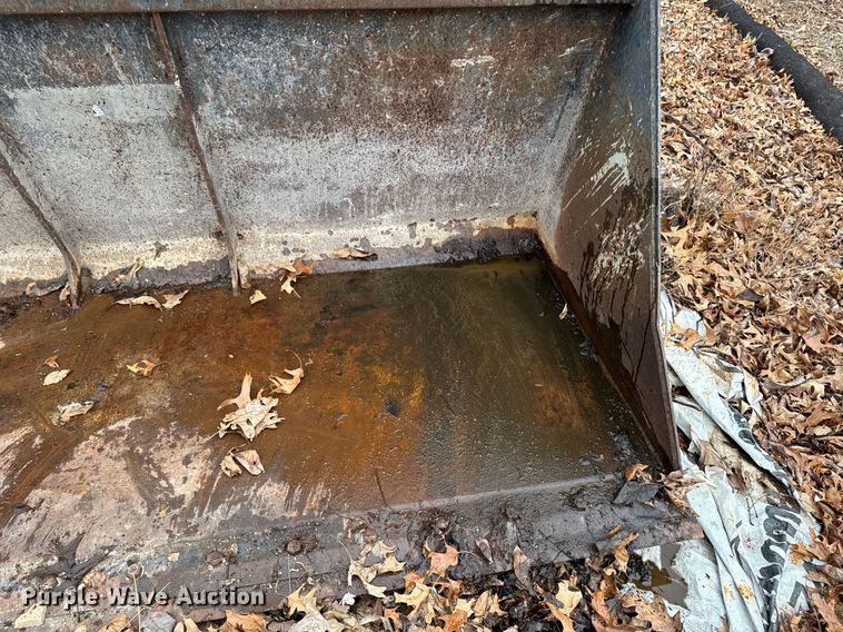 image for item EM3638 Haugen MSBT-96 telehandler bucket