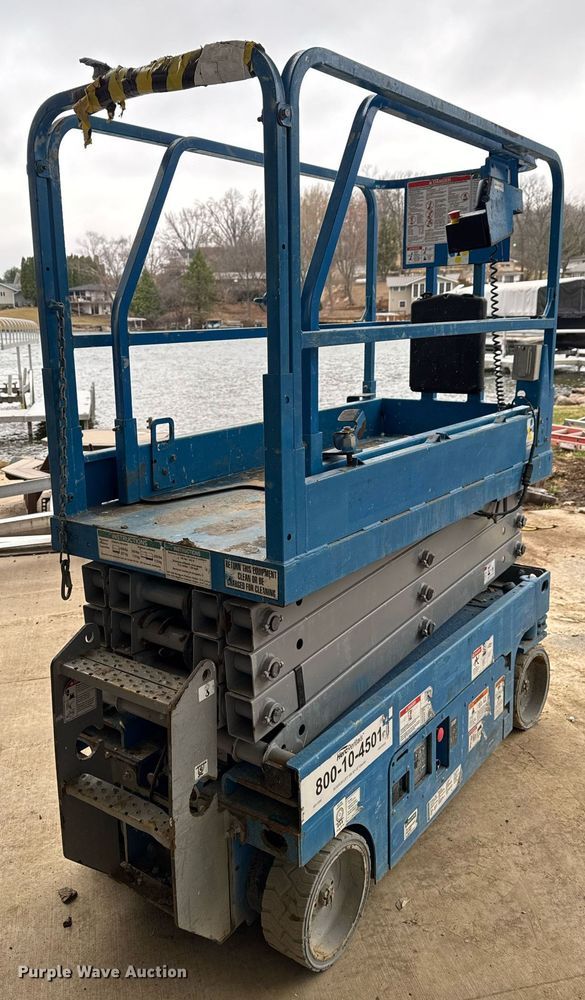 image for item EM3639 2016 Genie GS-1930 scissor lift