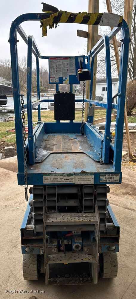 image for item EM3639 2016 Genie GS-1930 scissor lift