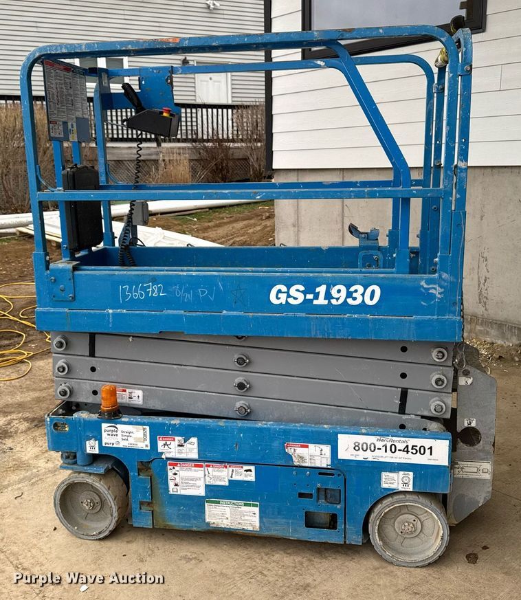 image for item EM3639 2016 Genie GS-1930 scissor lift