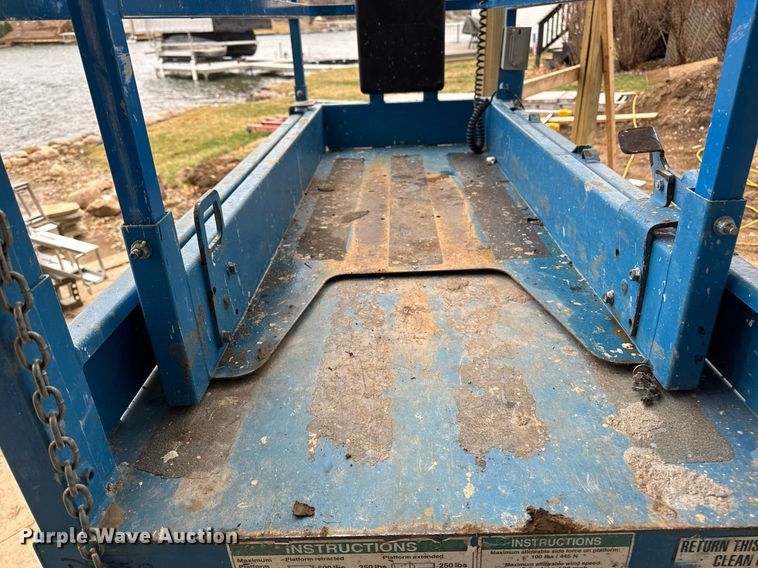 image for item EM3639 2016 Genie GS-1930 scissor lift