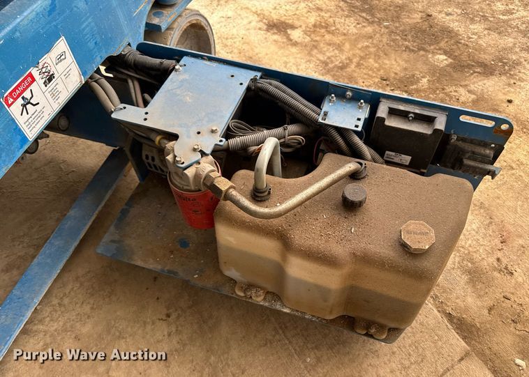 image for item EM3639 2016 Genie GS-1930 scissor lift