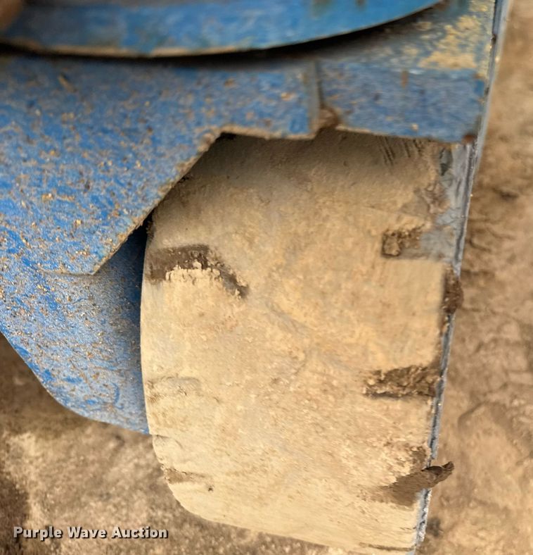 image for item EM3639 2016 Genie GS-1930 scissor lift