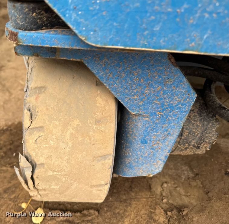 image for item EM3639 2016 Genie GS-1930 scissor lift