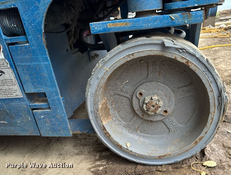 image for item EM3639 2016 Genie GS-1930 scissor lift