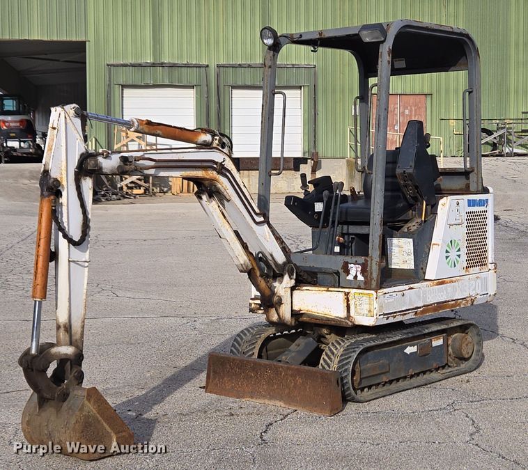 image for item EM6005 1993 Bobcat 320 mini excavator