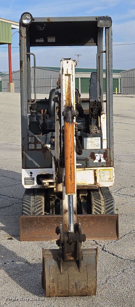 image for item EM6005 1993 Bobcat 320 mini excavator