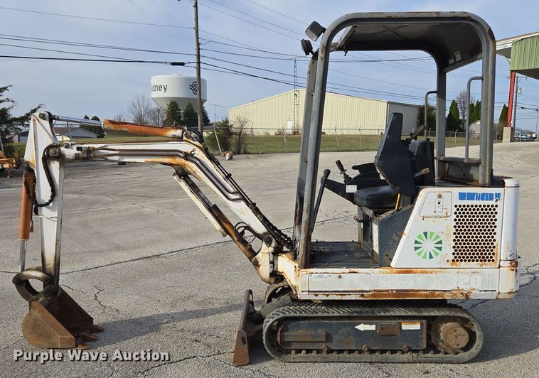 image for item EM6005 1993 Bobcat 320 mini excavator
