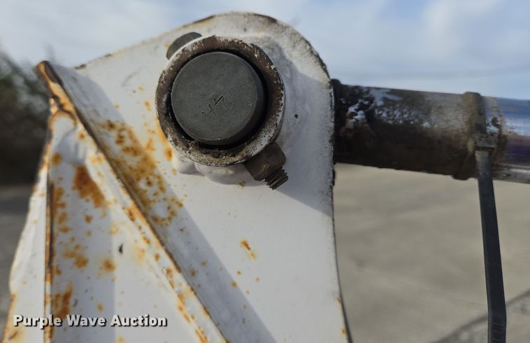 image for item EM6005 1993 Bobcat 320 mini excavator