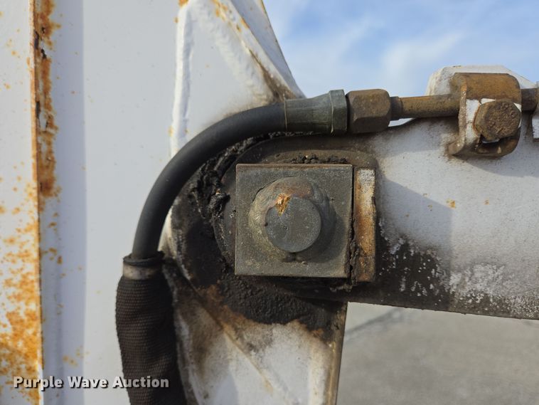 image for item EM6005 1993 Bobcat 320 mini excavator