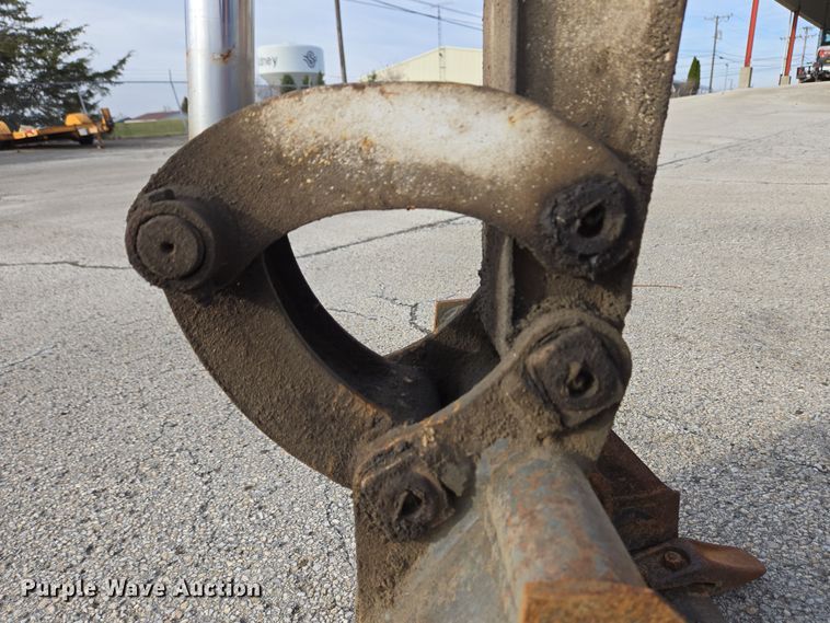 image for item EM6005 1993 Bobcat 320 mini excavator