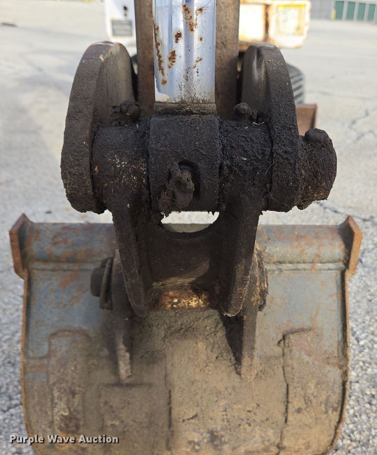 image for item EM6005 1993 Bobcat 320 mini excavator