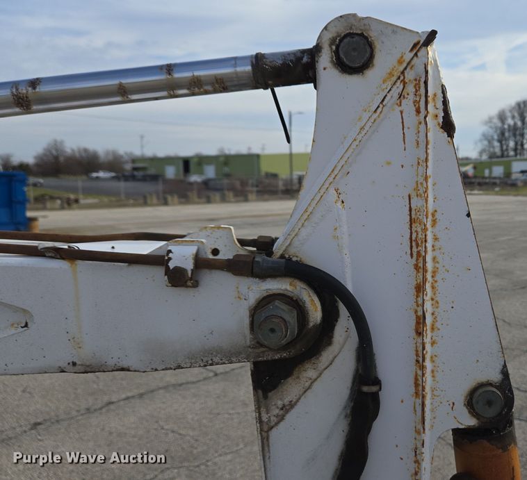 image for item EM6005 1993 Bobcat 320 mini excavator