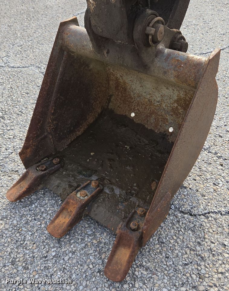 image for item EM6005 1993 Bobcat 320 mini excavator