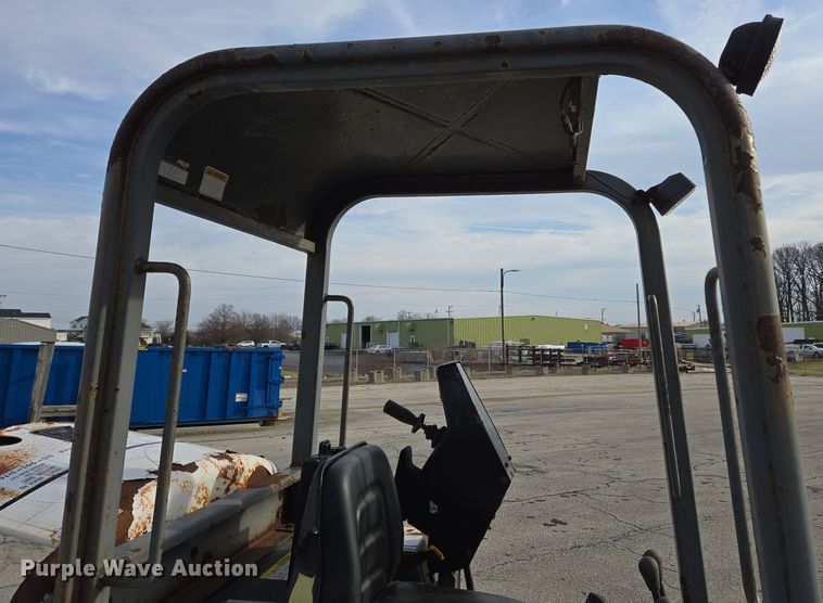 image for item EM6005 1993 Bobcat 320 mini excavator