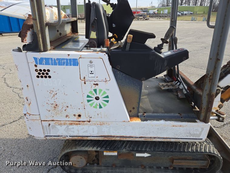 image for item EM6005 1993 Bobcat 320 mini excavator