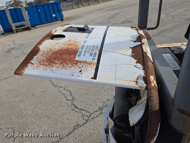 image for item EM6005 1993 Bobcat 320 mini excavator