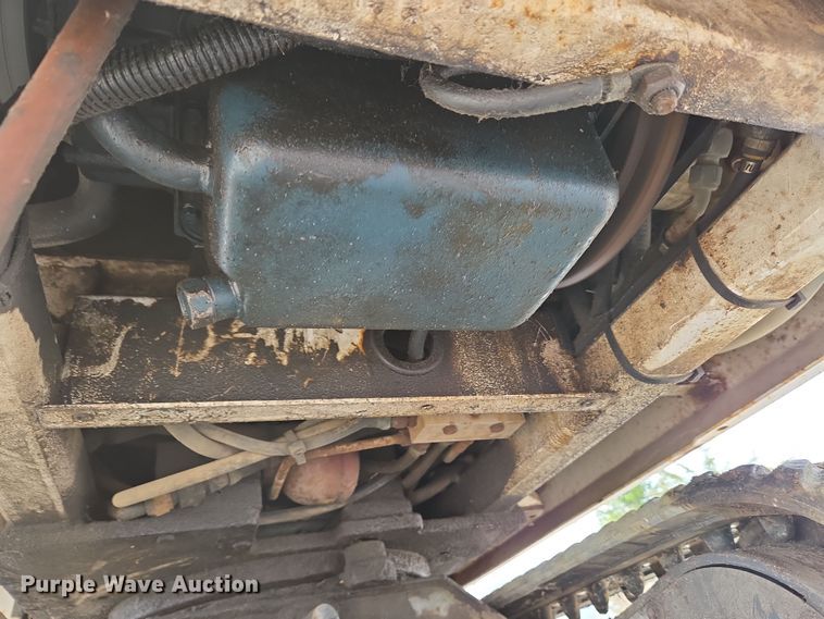 image for item EM6005 1993 Bobcat 320 mini excavator