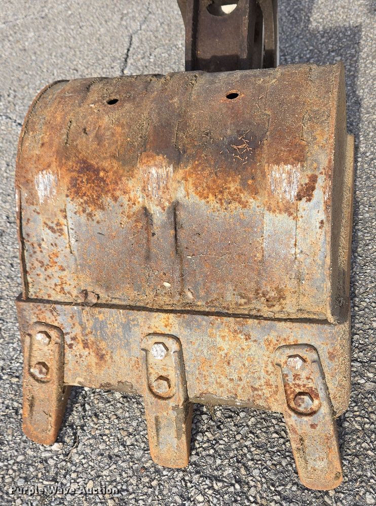 image for item EM6005 1993 Bobcat 320 mini excavator