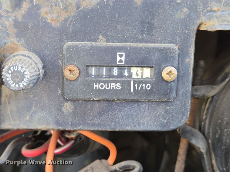 image for item EM6005 1993 Bobcat 320 mini excavator