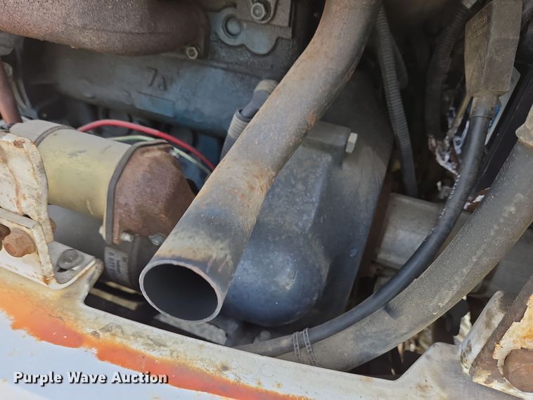 image for item EM6005 1993 Bobcat 320 mini excavator