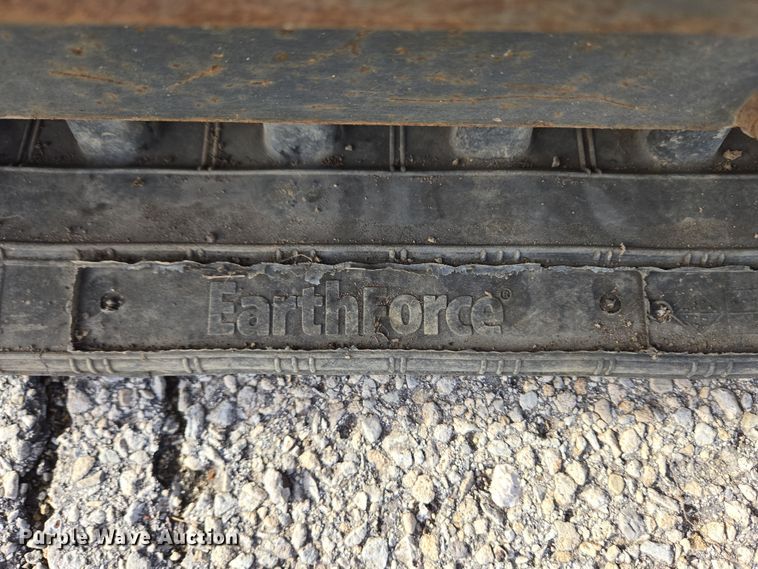 image for item EM6005 1993 Bobcat 320 mini excavator