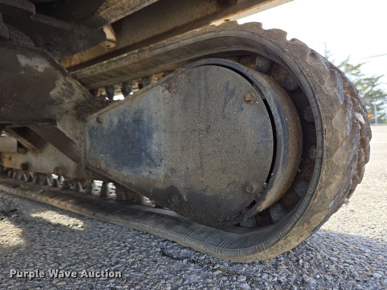 image for item EM6005 1993 Bobcat 320 mini excavator