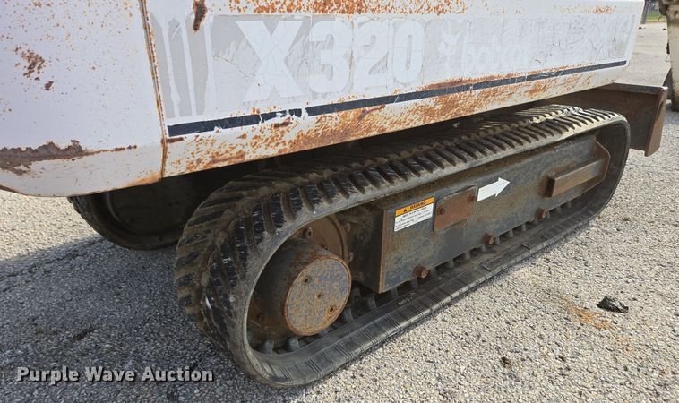 image for item EM6005 1993 Bobcat 320 mini excavator