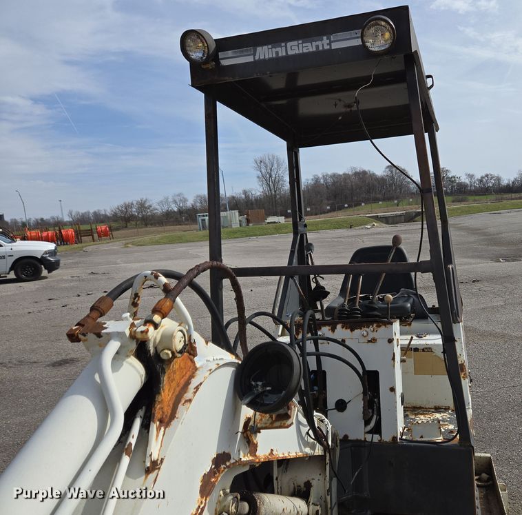 image for item EM6006 Nissan N-06SS mini excavator