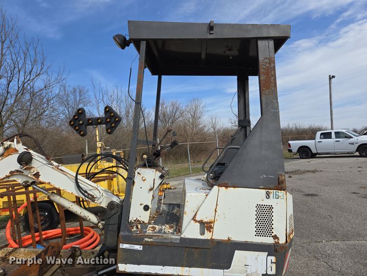 image for item EM6006 Nissan N-06SS mini excavator