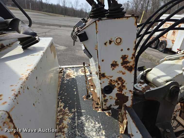 image for item EM6006 Nissan N-06SS mini excavator