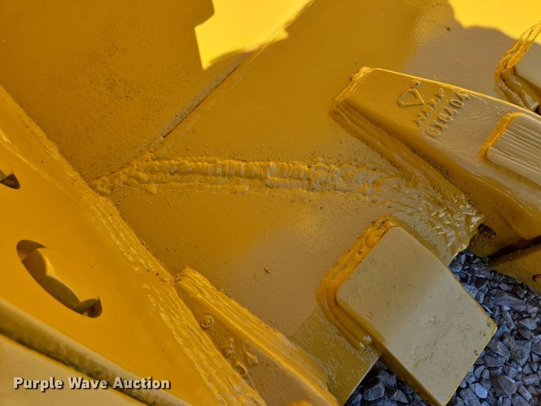 image for item EN3501 EMAQ BKT32560HD excavator bucket